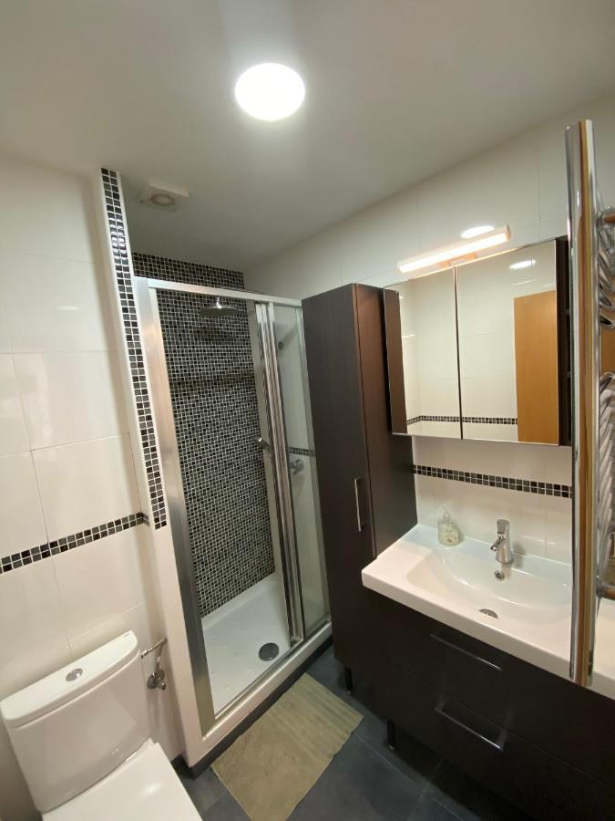 Entire New Apartment 20' From Barcelona Sabadell Bagian luar foto