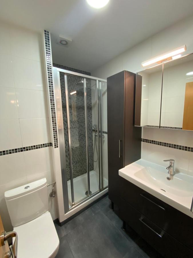 Entire New Apartment 20' From Barcelona Sabadell Bagian luar foto