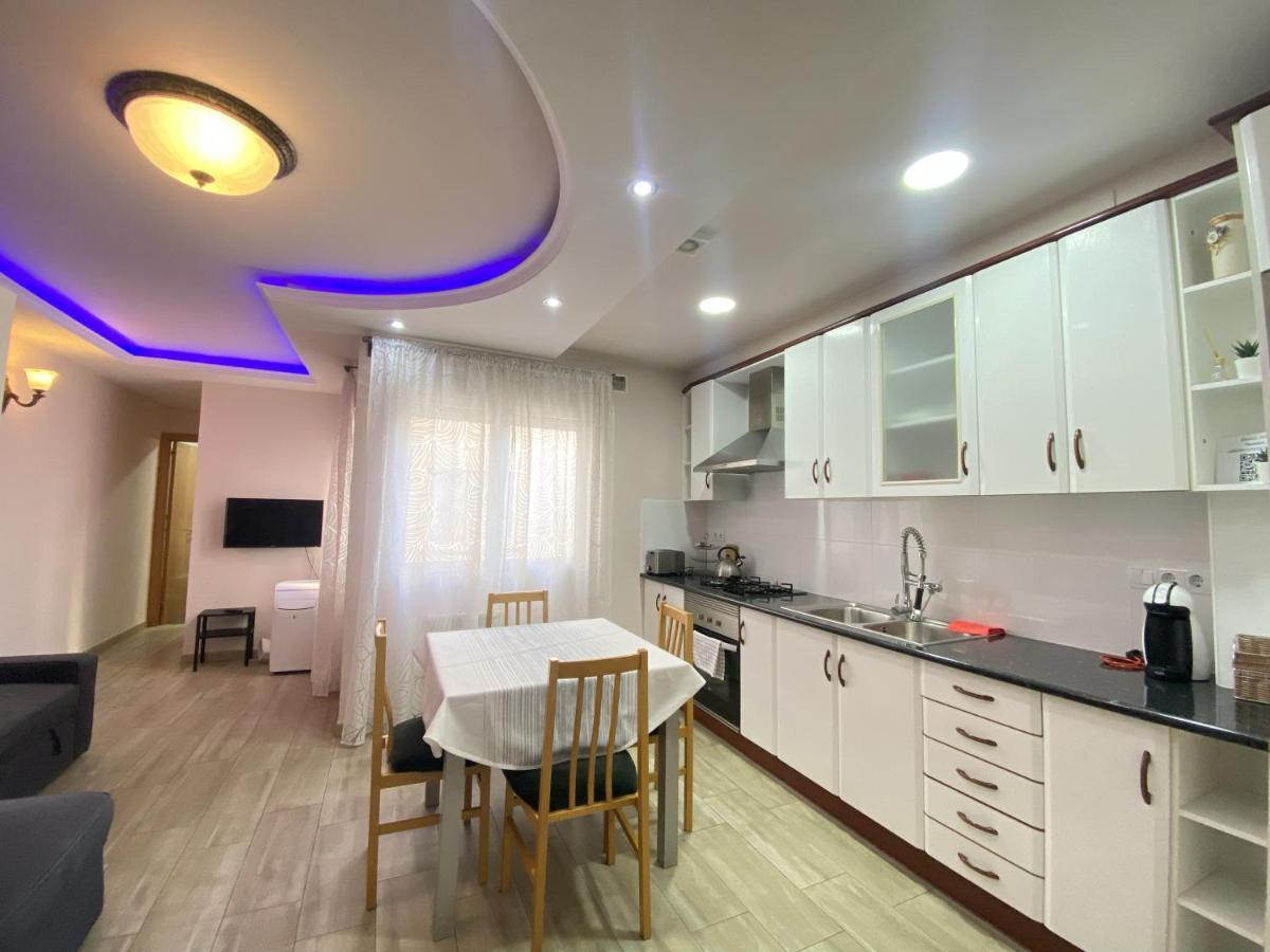 Entire New Apartment 20' From Barcelona Sabadell Bagian luar foto